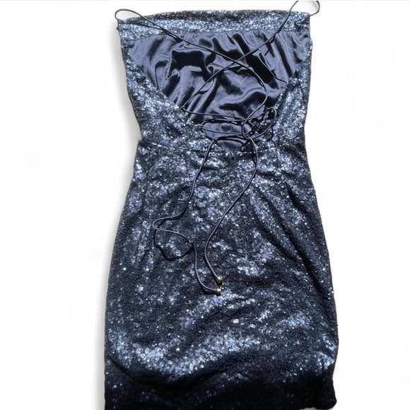 Elegant Blue Sequin Dress - Picture 5 of 5